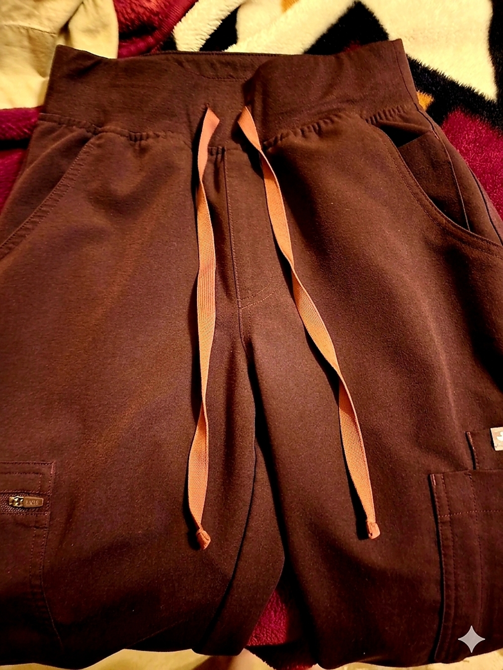 Figs Women's Hard to Find Espresso Brown Scrub Pants with Maroon Drawstrings - Picture 2 of 7